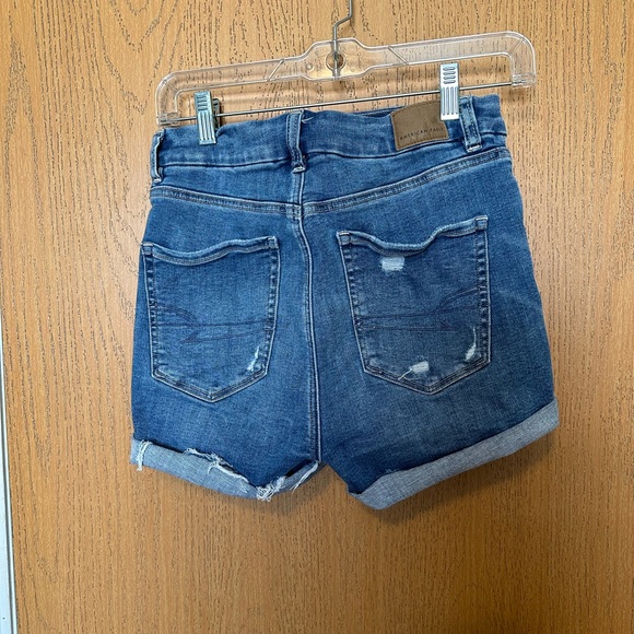 American Eagle Curvy High Waisted Denim Shorts - Picture 3 of 3